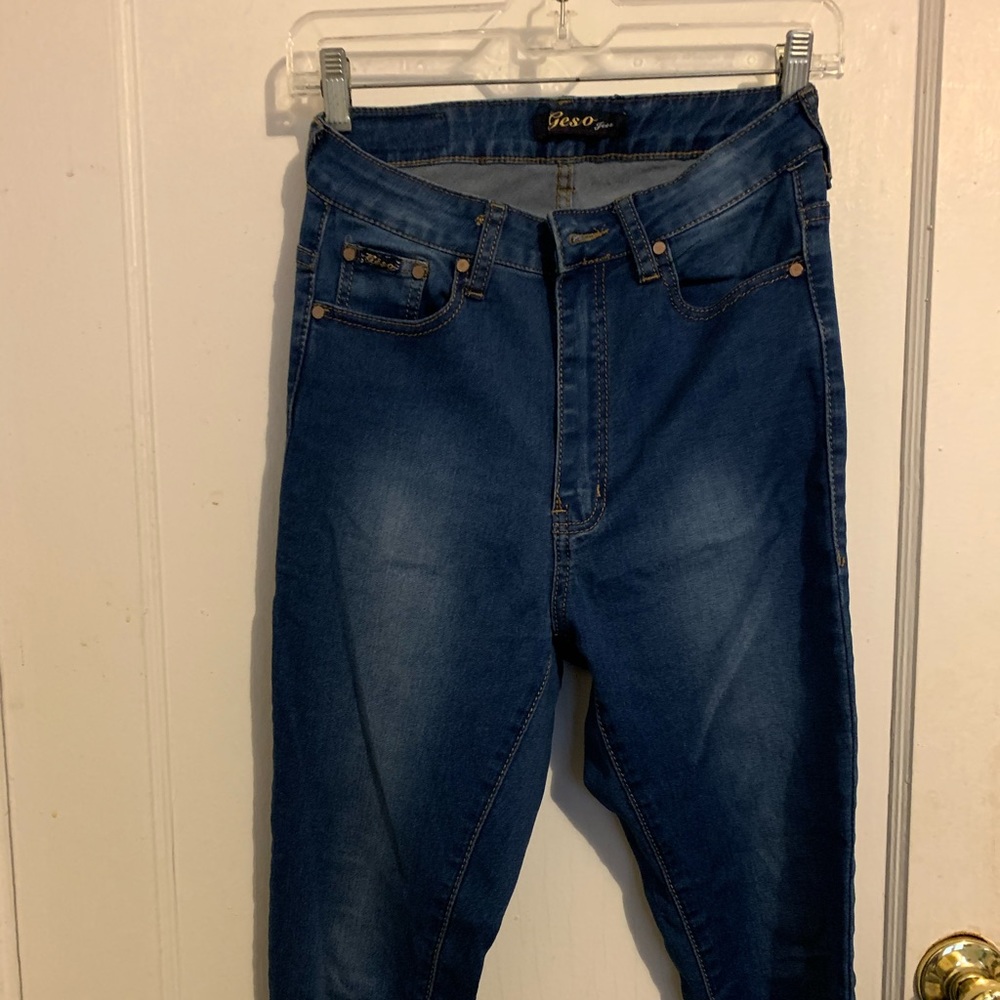 Super high waisted jeans